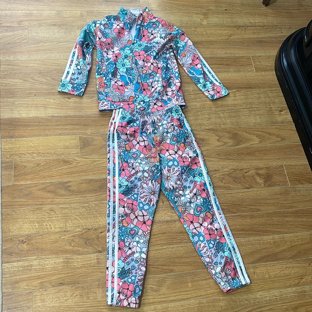 Hippie Flower Adidas track suit